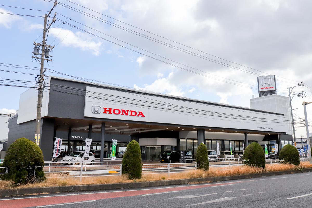 Honda Cars 三重 津高茶屋店 様 店舗新築